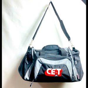 Leed’s Gym bag with pockets And starp black